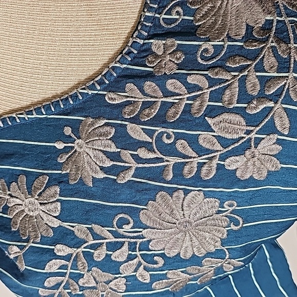 Layerz clothing top.blue with gray stripes beautiful silver enbroidery. Size sm - Picture 2 of 10